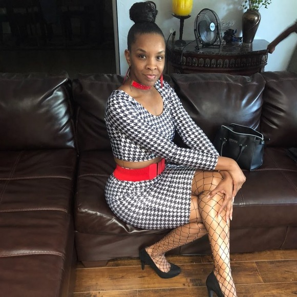 Profile Picture of Latisha Hamilton (@hubcity1606) on Poshmark