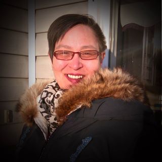 Susanna Qitsualik - Facebook Profile Picture of Susanna Qitsualik (@susanna.qitsualik) on Facebook