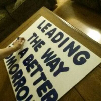 Profile Picture of Vicki Vaughn (@vvon1234) on Twitter