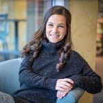 Profile Picture of Vermont Senior Photographer (@amandastarrphotography) on Instagram