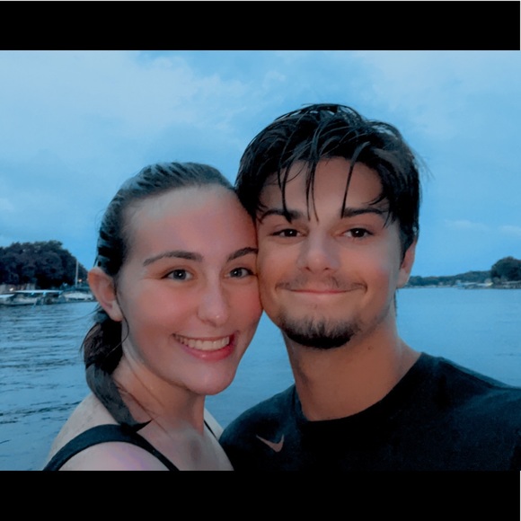 Profile Picture of Emily Brownfield (@emily_ann88) on Poshmark