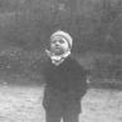 Profile Picture of Herbert Graf (@LittleHans1903) on Twitter