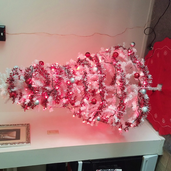 Profile Picture of Tikia Triplett (@tikiakt1) on Poshmark