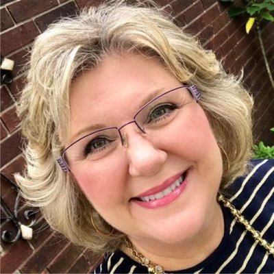 Profile Picture of Dianne Thornton (@wbdevdi) on Twitter