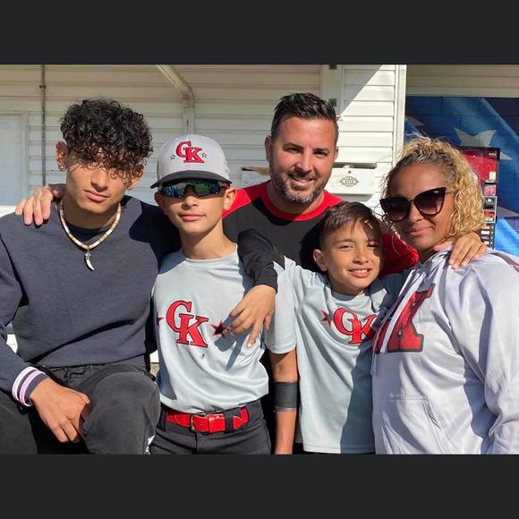 Profile Picture of Mike Pasqualone (@mykeycts) on Poshmark