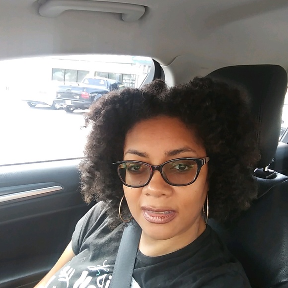 Profile Picture of Teresa Littlejohn (@tl0623) on Poshmark