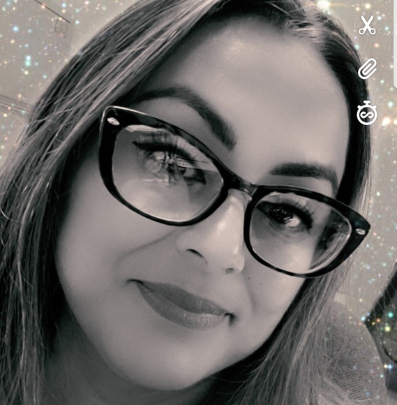Profile Picture of Kathy Chavez (@kathychavez318) on Poshmark