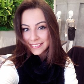 Profile Picture of Vanessa Rosa Becker (@varosabecker) on Pinterest