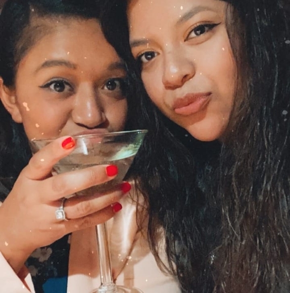 Profile Picture of Mariela Hall (@hall_girl) on Poshmark