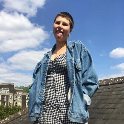 Profile Picture of Maxine Chapman (@MaxineC81207439) on Twitter