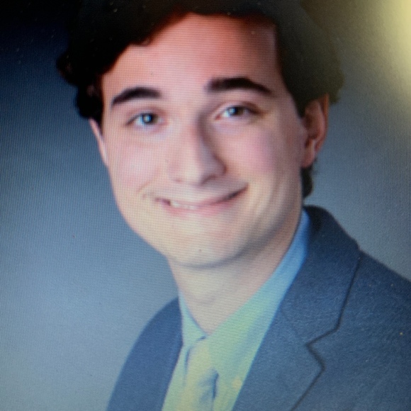 Profile Picture of Mark Roros (@markroros12) on Poshmark