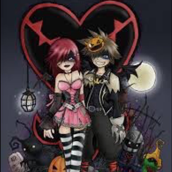 Profile Picture of Lisa Vierra (@7pureprincesses) on Poshmark