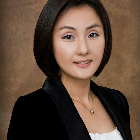 Profile Picture of Saehee Chae (@saerhee) on Poshmark