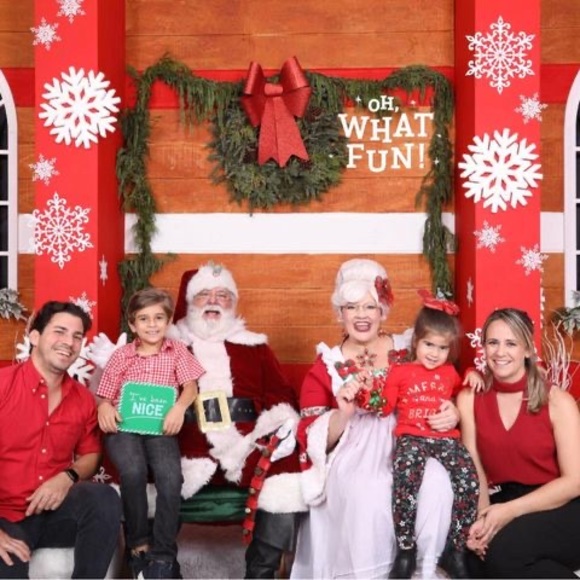 Profile Picture of Wilfredo Manuel (@wilfredomanuel) on Poshmark