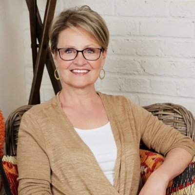 Profile Picture of Christine Zinser (@ListWithChris) on Twitter