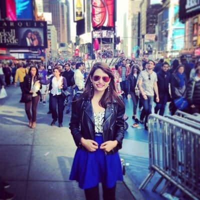 Profile Picture of Alexa Espinoza (@fashion_bubble) on Twitter