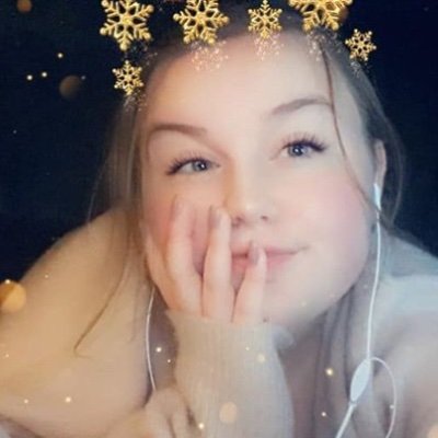 Profile Picture of Hayley Button (@HayleyButton1) on Twitter