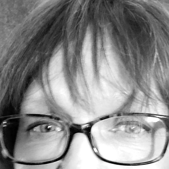 Profile Picture of Marsha Keys holden (@mkeyshold) on Poshmark
