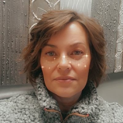 Profile Picture of Angie DeWitt (@AQL72) on Twitter