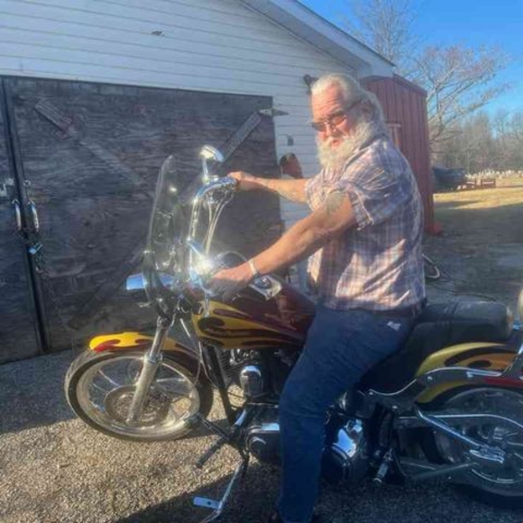 Profile Picture of Randall Mcdonald (@randallmcdon200) on Poshmark