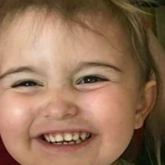 Kristy Pendexter - Poshmark Profile Picture of Kristy Pendexter (@kristylee1973) on Poshmark