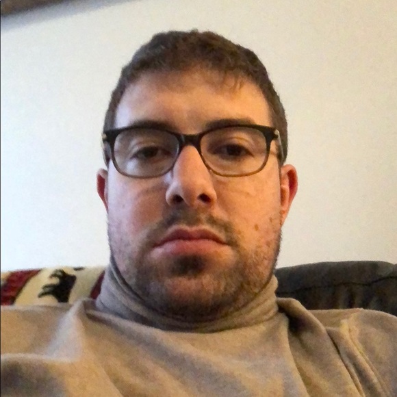 Profile Picture of Matthew Rapisarda (@mrap1988) on Poshmark