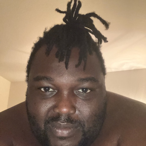 Profile Picture of Mark Holt (@mjackie84) on Poshmark