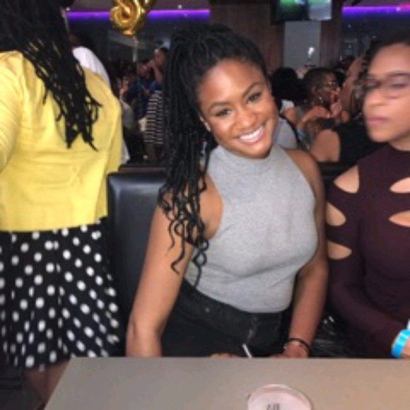 Profile Picture of Aisha Stevens (@queenaisha408) on Poshmark