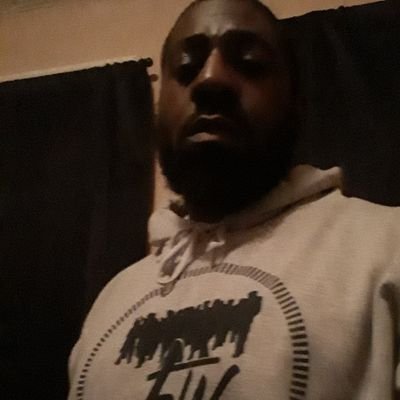 Profile Picture of LEW HEFNER (@KenPhusion) on Twitter