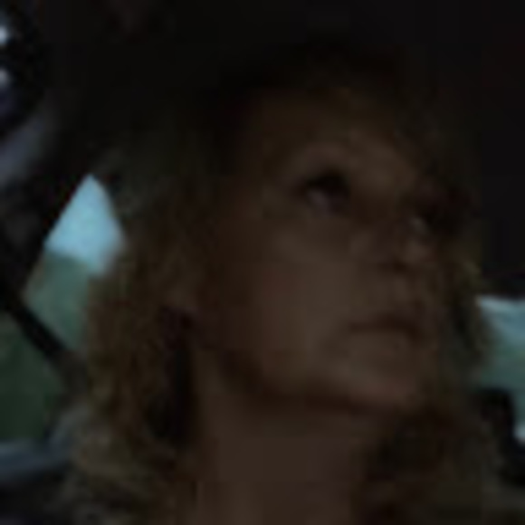 Profile Picture of Beverly Hughes (@beverlyhughes19) on Poshmark