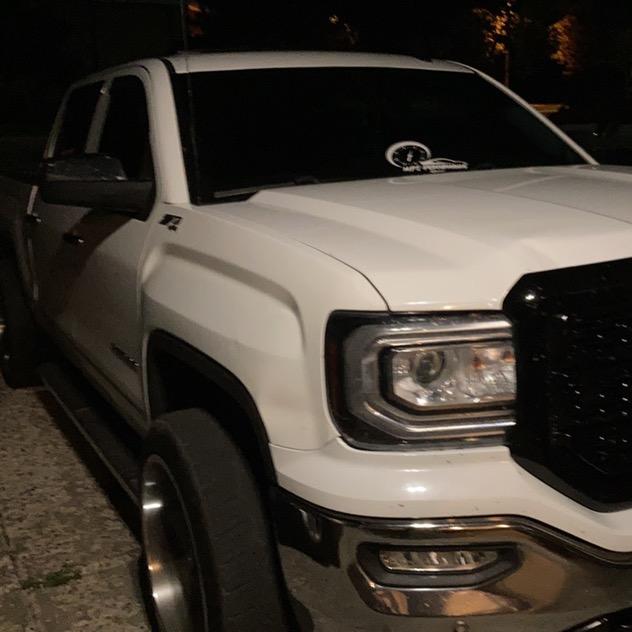Profile Picture of   🇲🇽Omar Gutierrez🇲🇽... (@my.bro.always.flips.me.f) on Tiktok