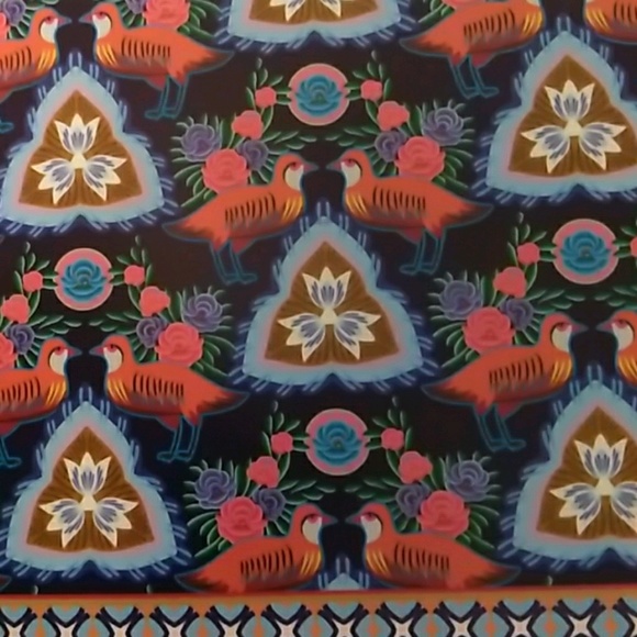 Profile Picture of Liz Luviano (@izzy2luv23) on Poshmark