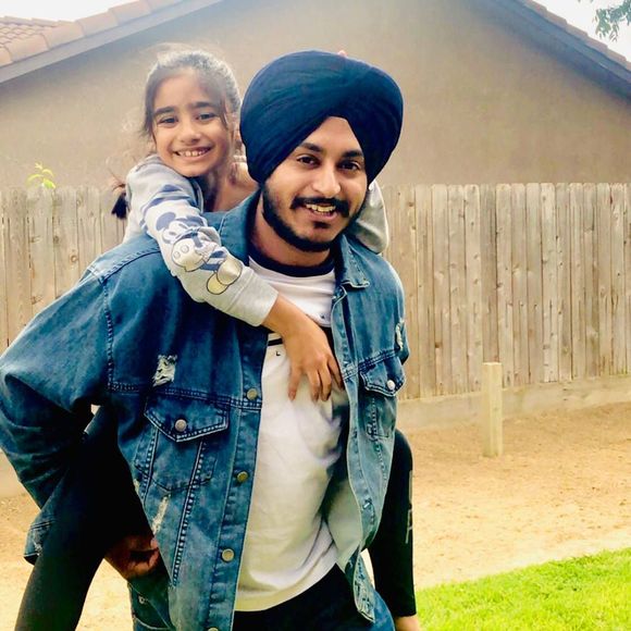 Profile Picture of Arvinder Singh (@arvinder158) on Poshmark
