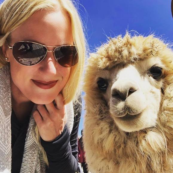 Profile Picture of Lindsay Howell (@lhowell1226) on Poshmark