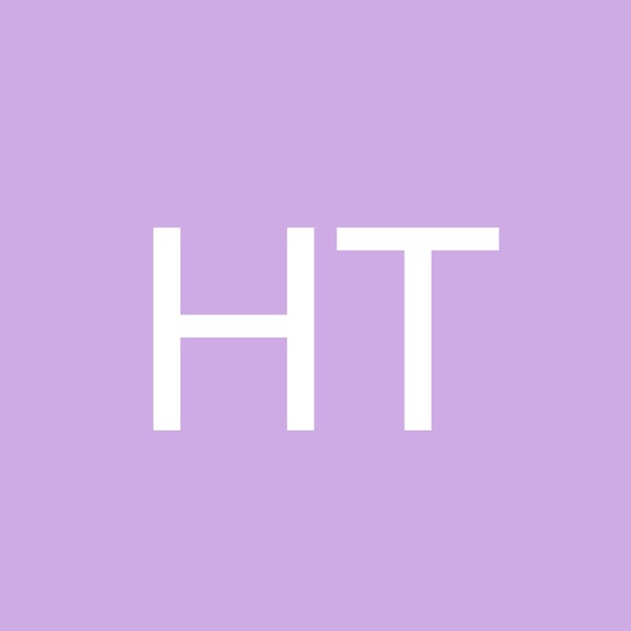 Profile Picture of Haley Thomas (@statburst21) on Poshmark