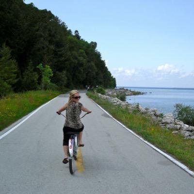 Profile Picture of L.L.C. (@lindsey_clancy) on Twitter