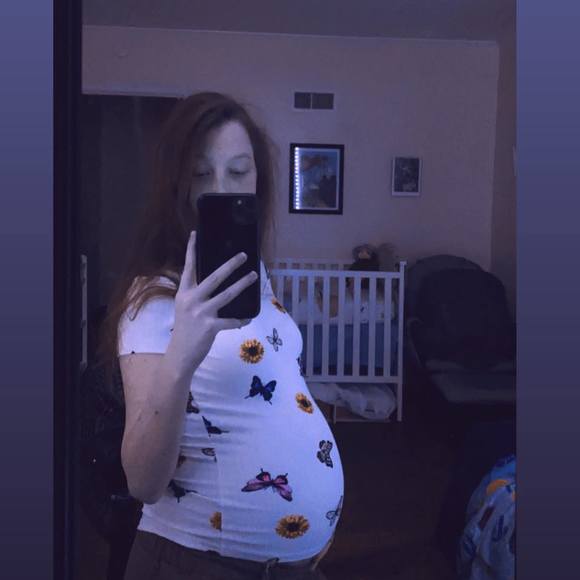 Profile Picture of Maddy Gilbey (@maddygilbey) on Poshmark