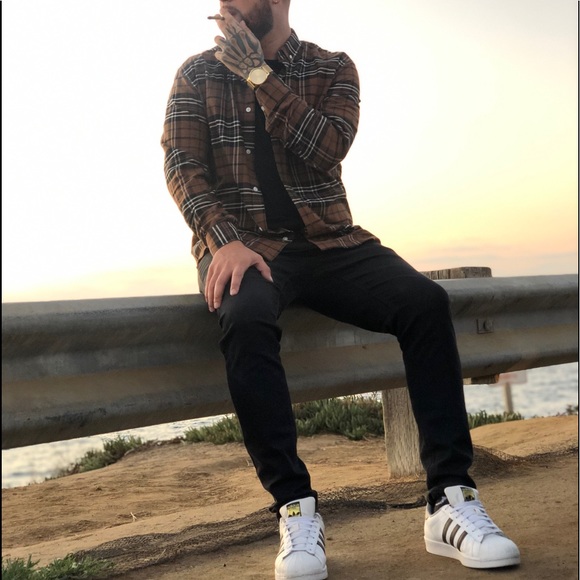 Scott Gorss - Poshmark Profile Picture of Scott Gorss (@sgorss92) on Poshmark