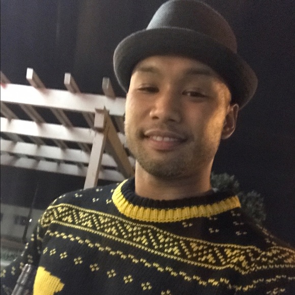 Profile Picture of Thomas Babauta (@monglizle) on Poshmark