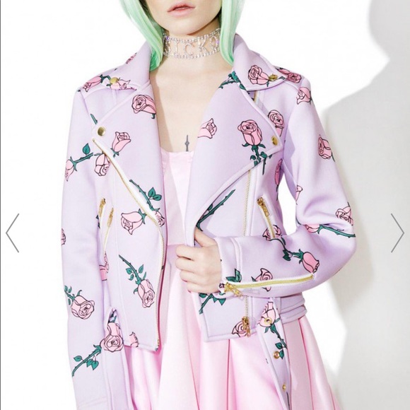 Profile Picture of Amari Ausby (@amari1234) on Poshmark