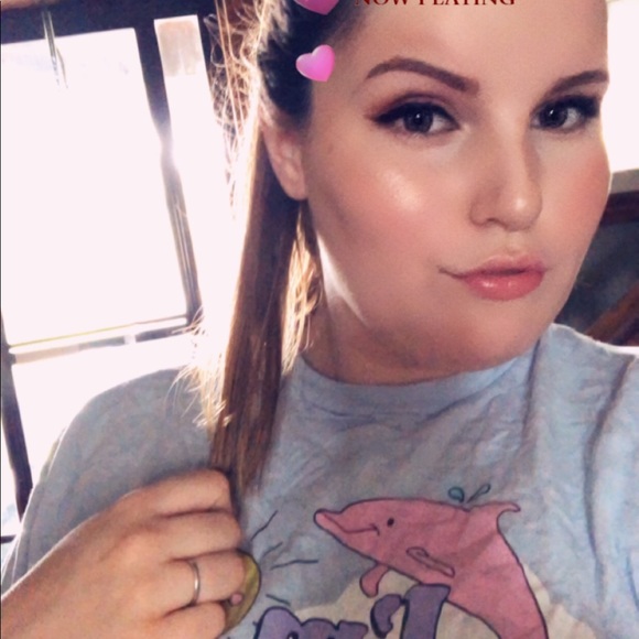 Profile Picture of Janet Murray (@jhagey93) on Poshmark