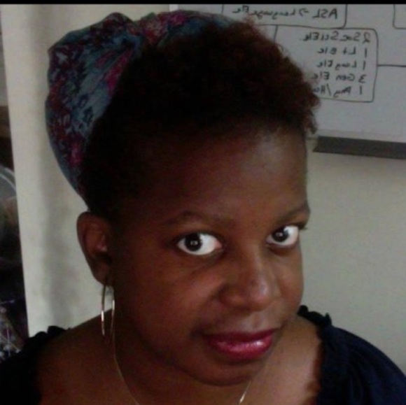 Profile Picture of Dominique Boller (@d_boller) on Poshmark