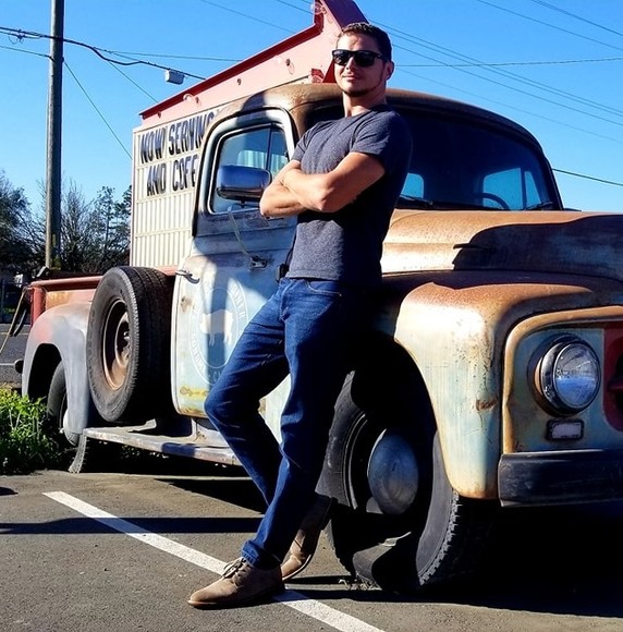 Profile Picture of Roman Strelkov (@romka07) on Poshmark