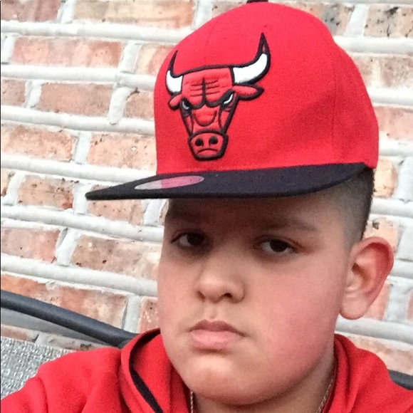 Profile Picture of Alberto Botello (@abotello701) on Poshmark