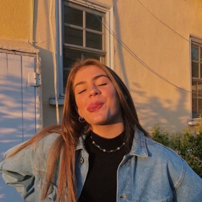 Profile Picture of SeLf CaRe (@HayleySorrensen) on Twitter
