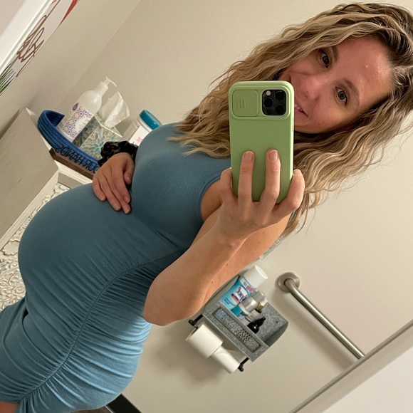 Profile Picture of Kate Pangle (@katepangle) on Poshmark