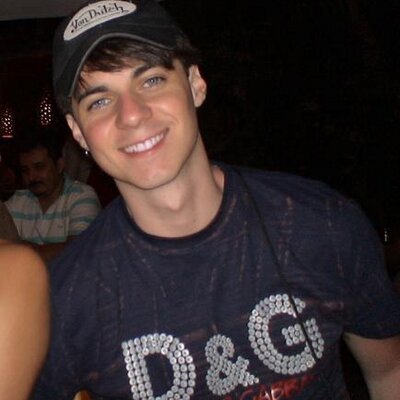 Profile Picture of Humberto Flores (@humbertoflores5) on Twitter