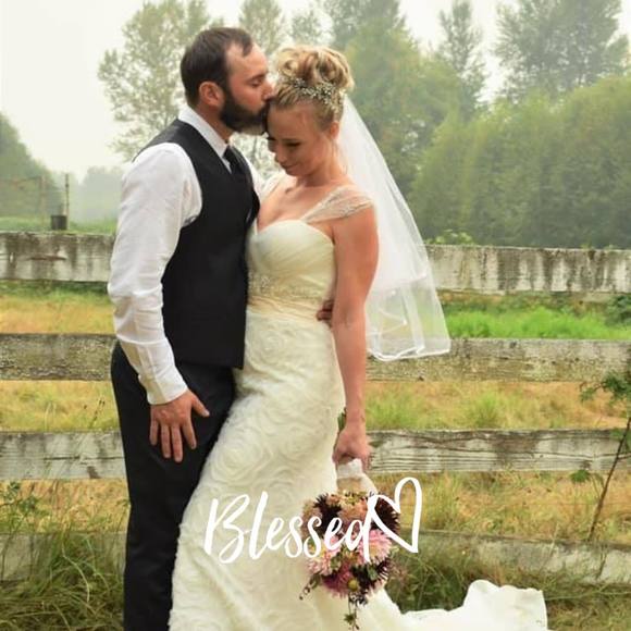 Profile Picture of Summer Petrie (@spetrie2904) on Poshmark