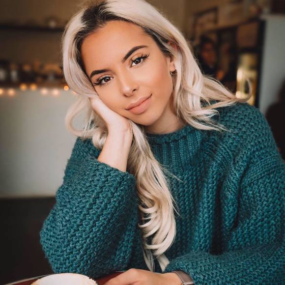 Profile Picture of Ivana Kraljevic (@ivana_kraljevic) on Poshmark