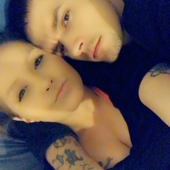 Profile Picture of Hope Curtis (@hopebukowski) on Poshmark